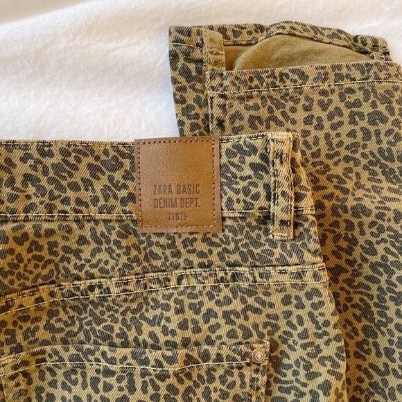 Zara Animal Print Jeans - Picture 6 of 6